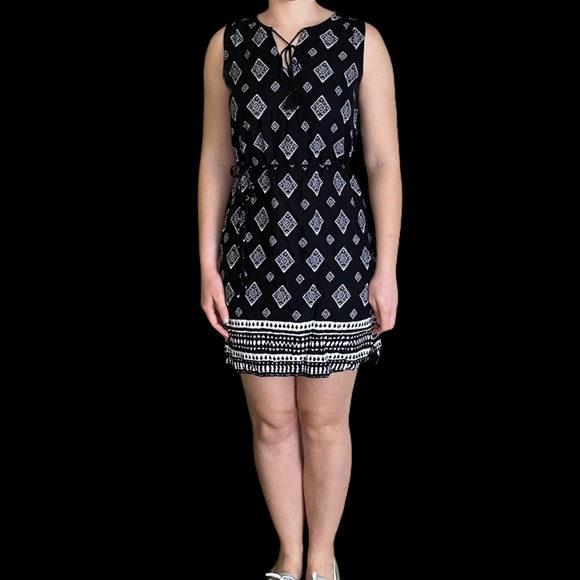 Bohemian Peasant Style Shift Sundress. Geometric Tribal Pattern. - Picture 4 of 11